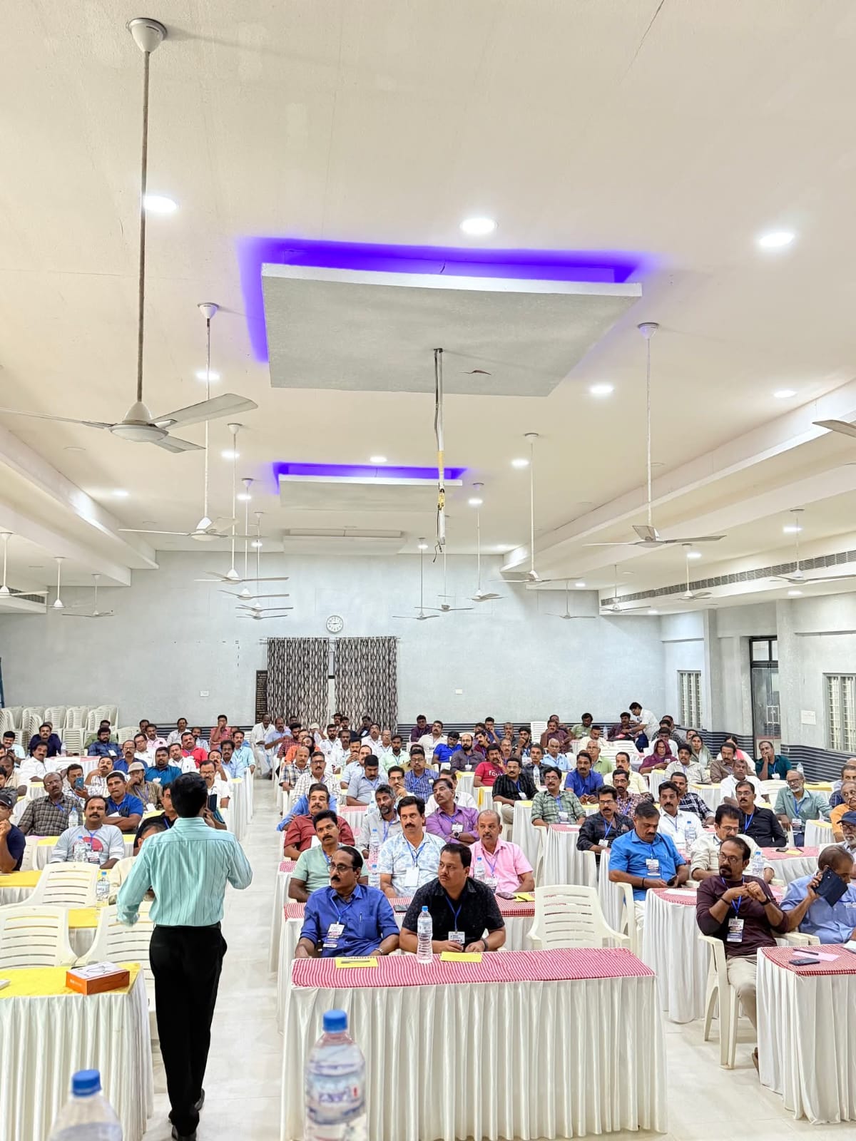 subhash-babu-with-satheeshkumar-style-spa-vice-president